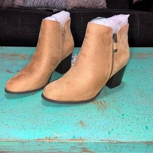 Boots size 6.5